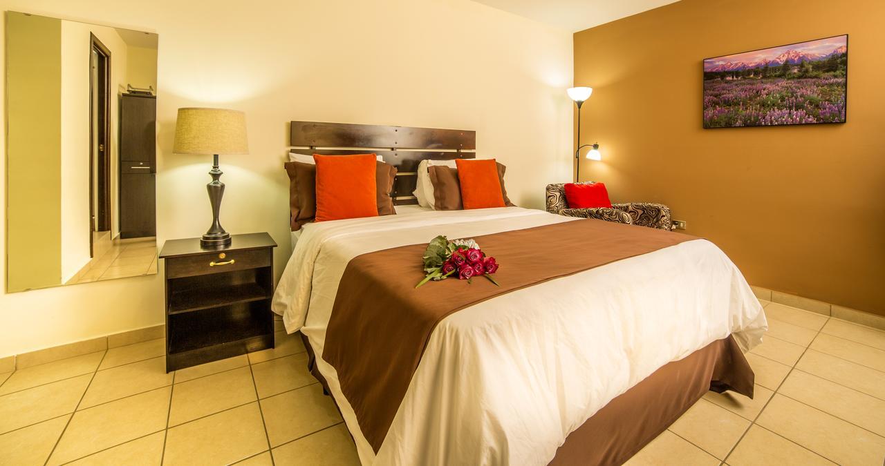 Hotel Marela Сан Салвадор Екстериор снимка